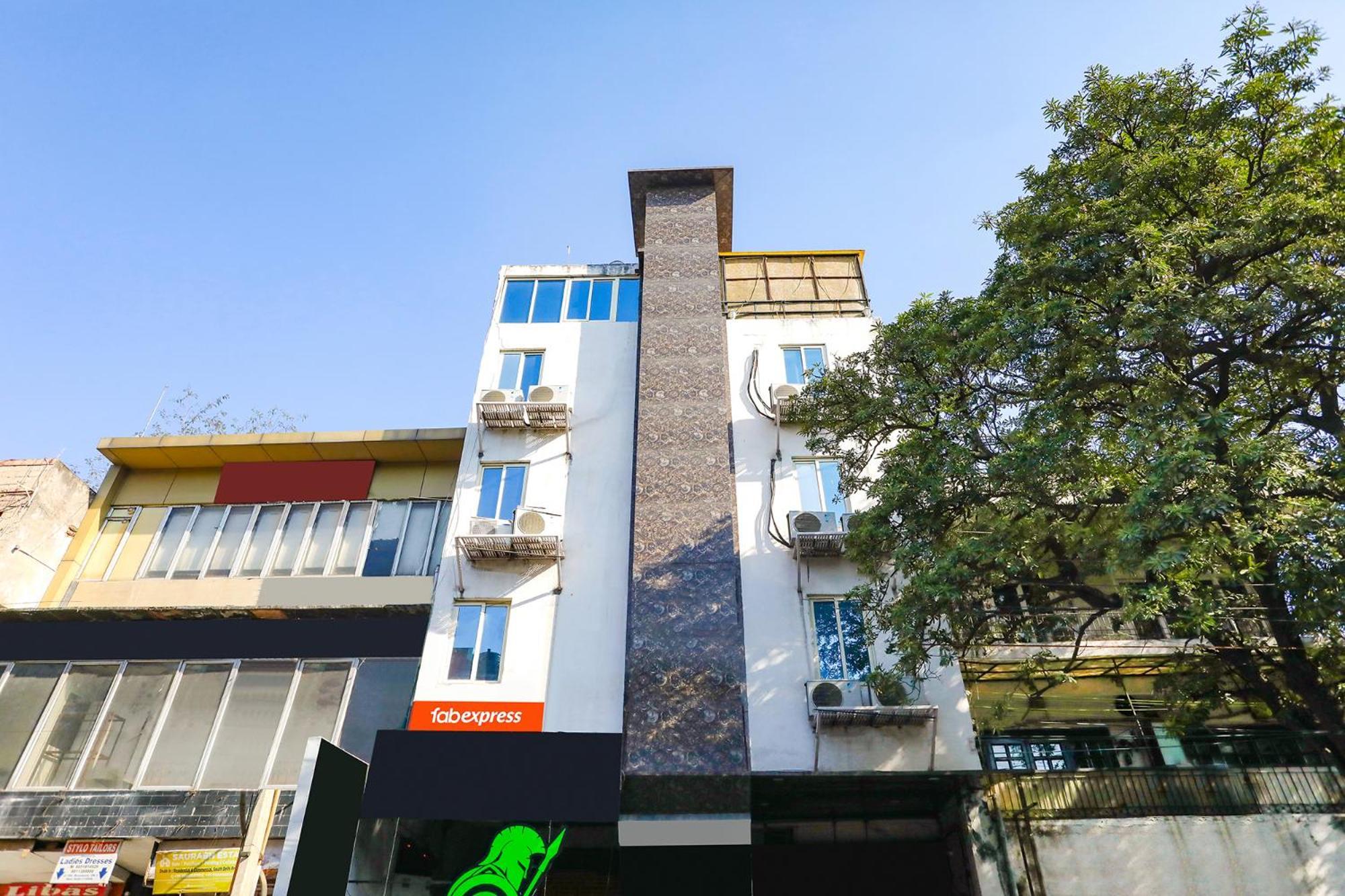 Fabexpress The Arrow Hotel Ню Делхи Екстериор снимка